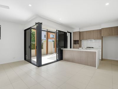 1 Capri Court, Hope Island