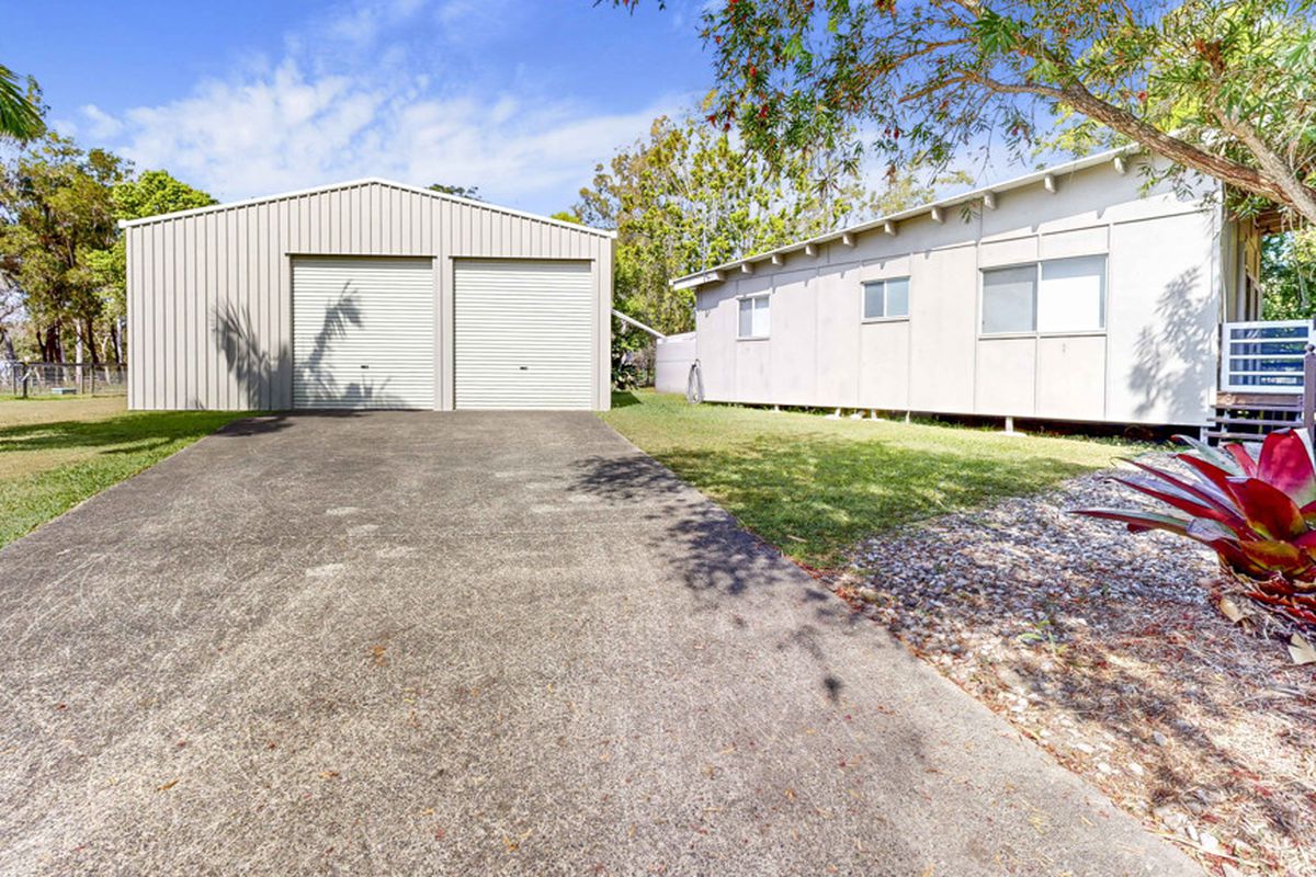 6a Woodhaven Way, Cooroibah