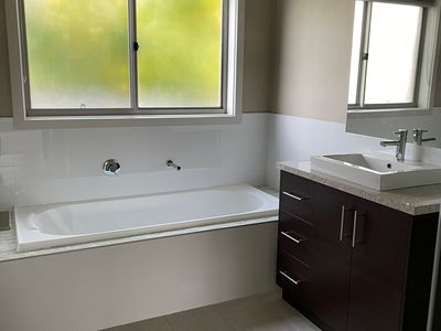 3 / 9  DONNOLLEY COURT, Lavington