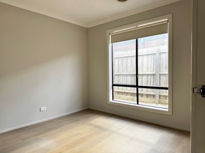 29 Phillip Drive, Wyndham Vale