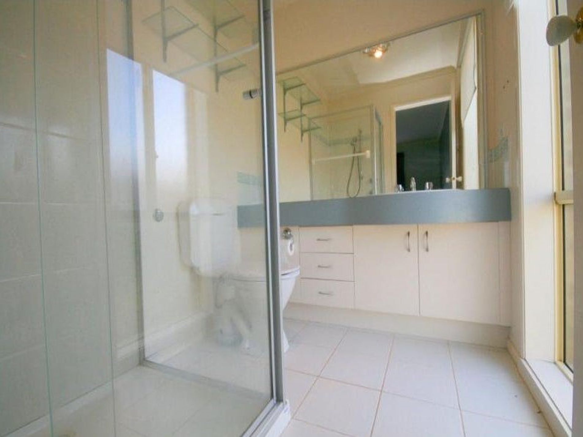 2 Brookville Avenue, Werribee