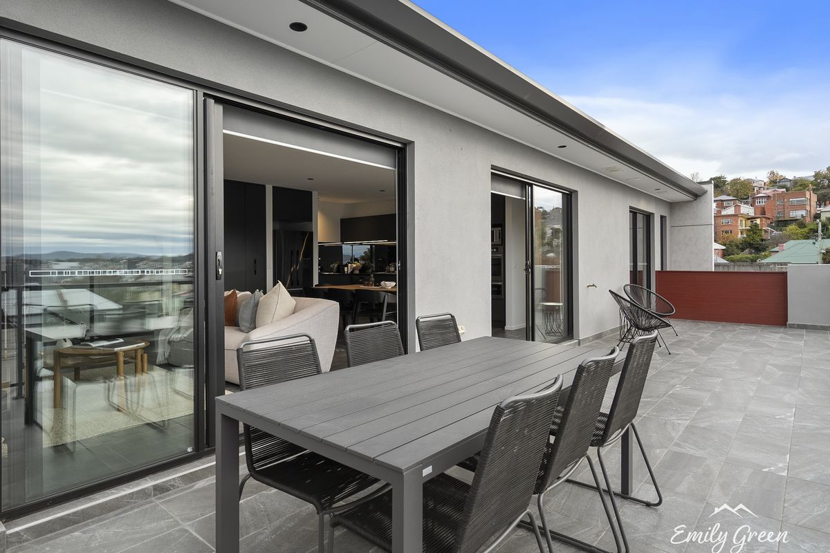 1 / 72A Molle Street, Hobart