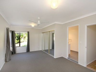 13 Blackwood Ave, North Ipswich