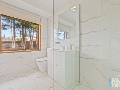 4 Redhill Court, Endeavour Hills