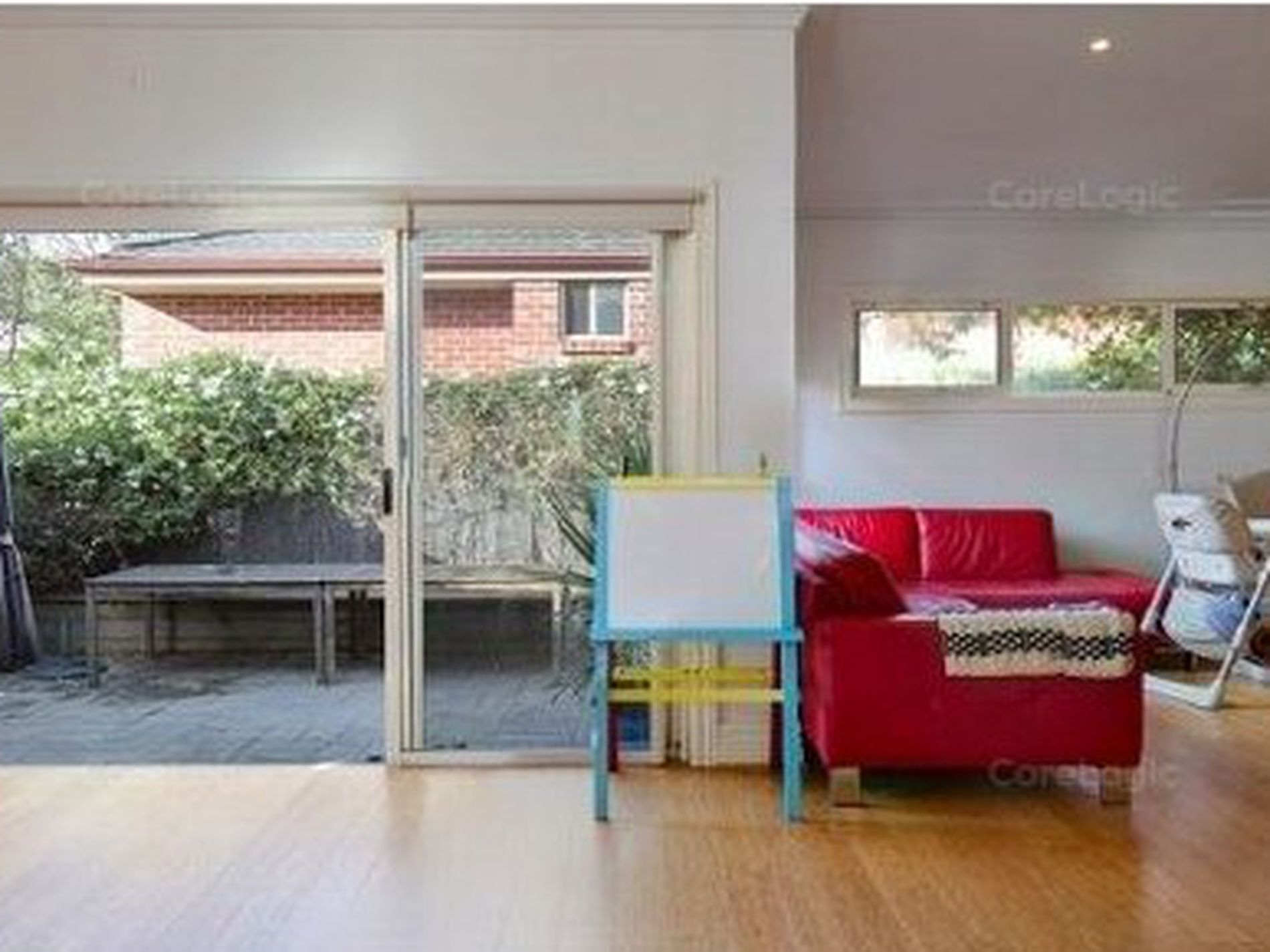 11 Neale Street, Kennington