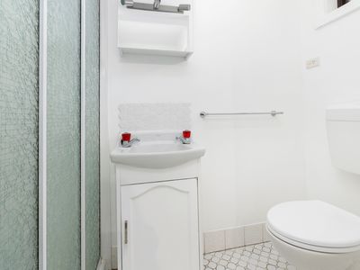 384 COLLEY STREET , Lavington