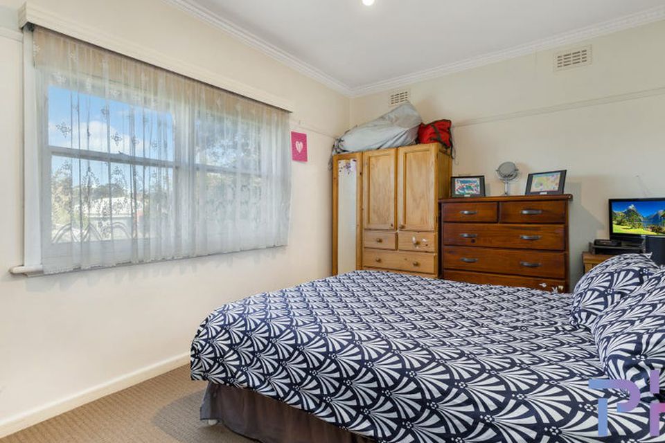 14 Symonds Street, Golden Square PH Property