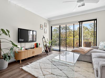 153 Happy Jack Drive, Bellbird Park