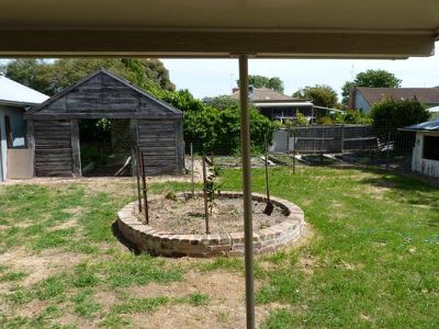8 Sinclair Place, Horsham