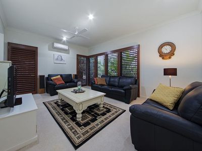 6 Barrington Crescent, Wakerley