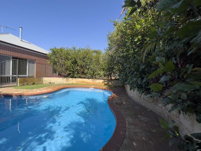 201 Anzac Terrace, Bassendean