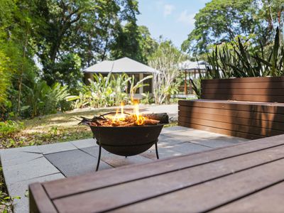 10 Rainforest Road, Edmonton