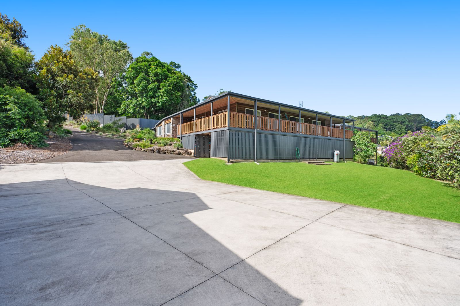 Photo 5 of 38, 44 Upper Wakefield Street, Woombye