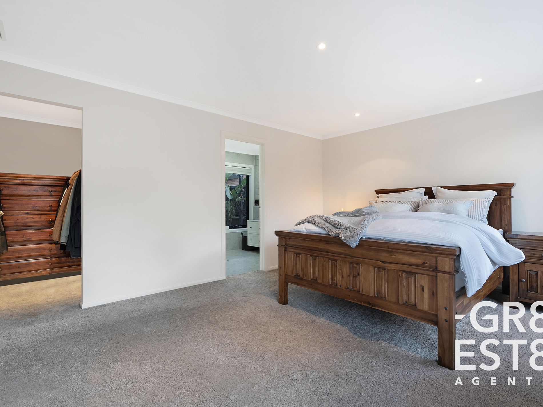 10 REDLEAF CLOSE, Hampton Park