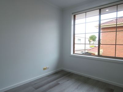 1 / 48-50 Kanooka Grove, Clayton