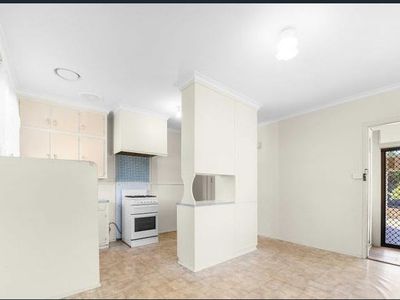 2 Deborah St, Werribee