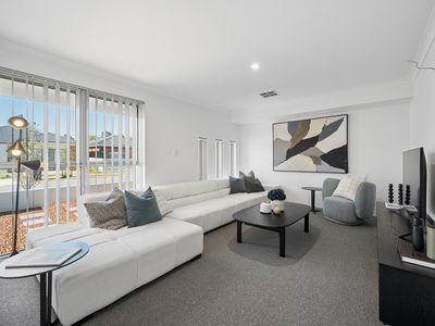 21 Claystone Loop, Piara Waters