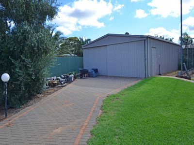 11 Hastie Court, Somerville