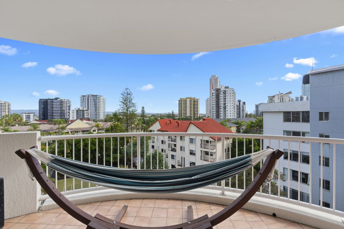 50 / 210 Surf Parade, Surfers Paradise