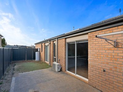 24 Risdon Circuit, Tarneit