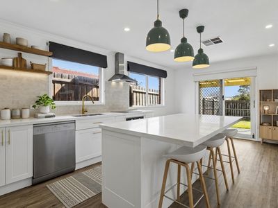 11 Mowbray Ct, Carrum Downs