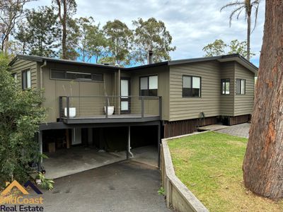 4 Valley Road, Smiths Lake