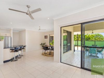 9 Santiago Court, Mount Louisa