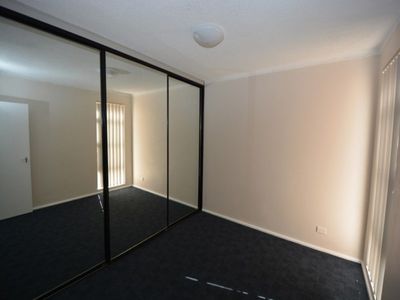 3 / 9-11 Peterborough Avenue, Lake Illawarra