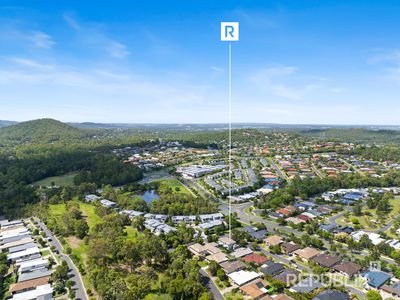 1 / 26 Witheren Circuit, Pacific Pines