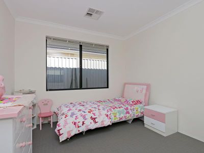 75 Kellogg Drive, Piara Waters