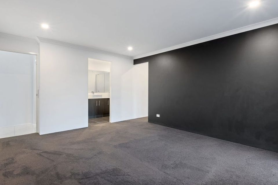 15 Clarendon Approach , Baldivis