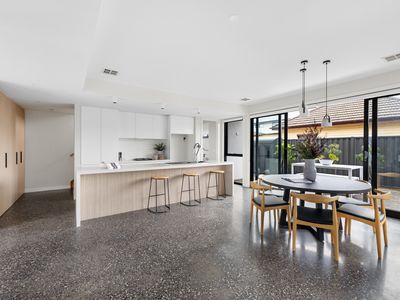 1 / 44 Ararat Street, Altona North