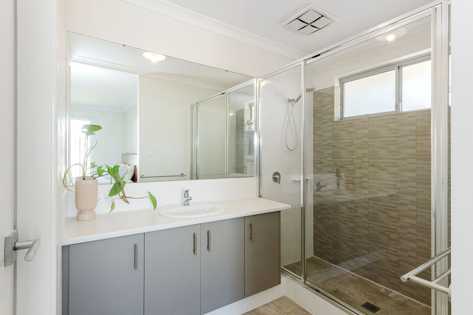 18 Yandal Way, Golden Bay