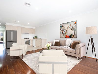 2 / 3 Constance Stone Street, Macgregor