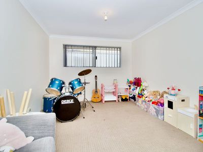 24 Vickers Road , Baldivis