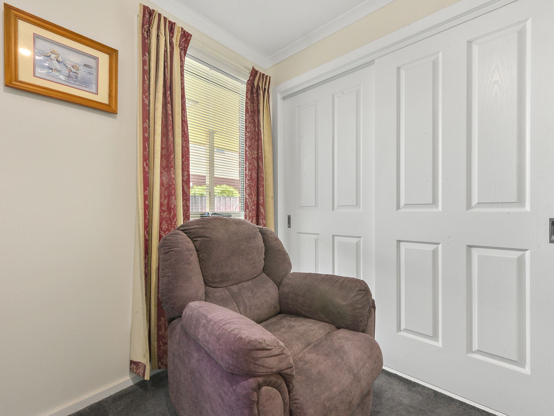 3 / 14 Macquarie Street, George Town