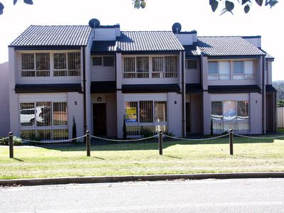 6 / 13-15 Lakeside Drive, Eden