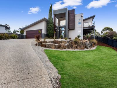 4 Jacqueline Place, Riverside