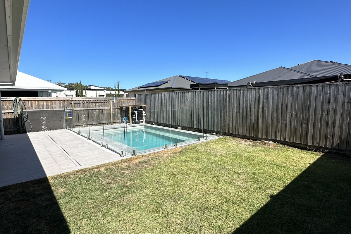 8 Duncan Street, Burpengary East