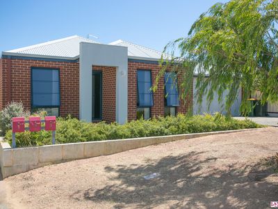 1 / 14 Hotspur Road, Spearwood