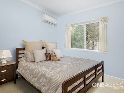 40 Beaufront Pl, Forest Lake