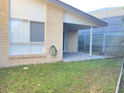 1 / 2a Groeschel Court, Goodna