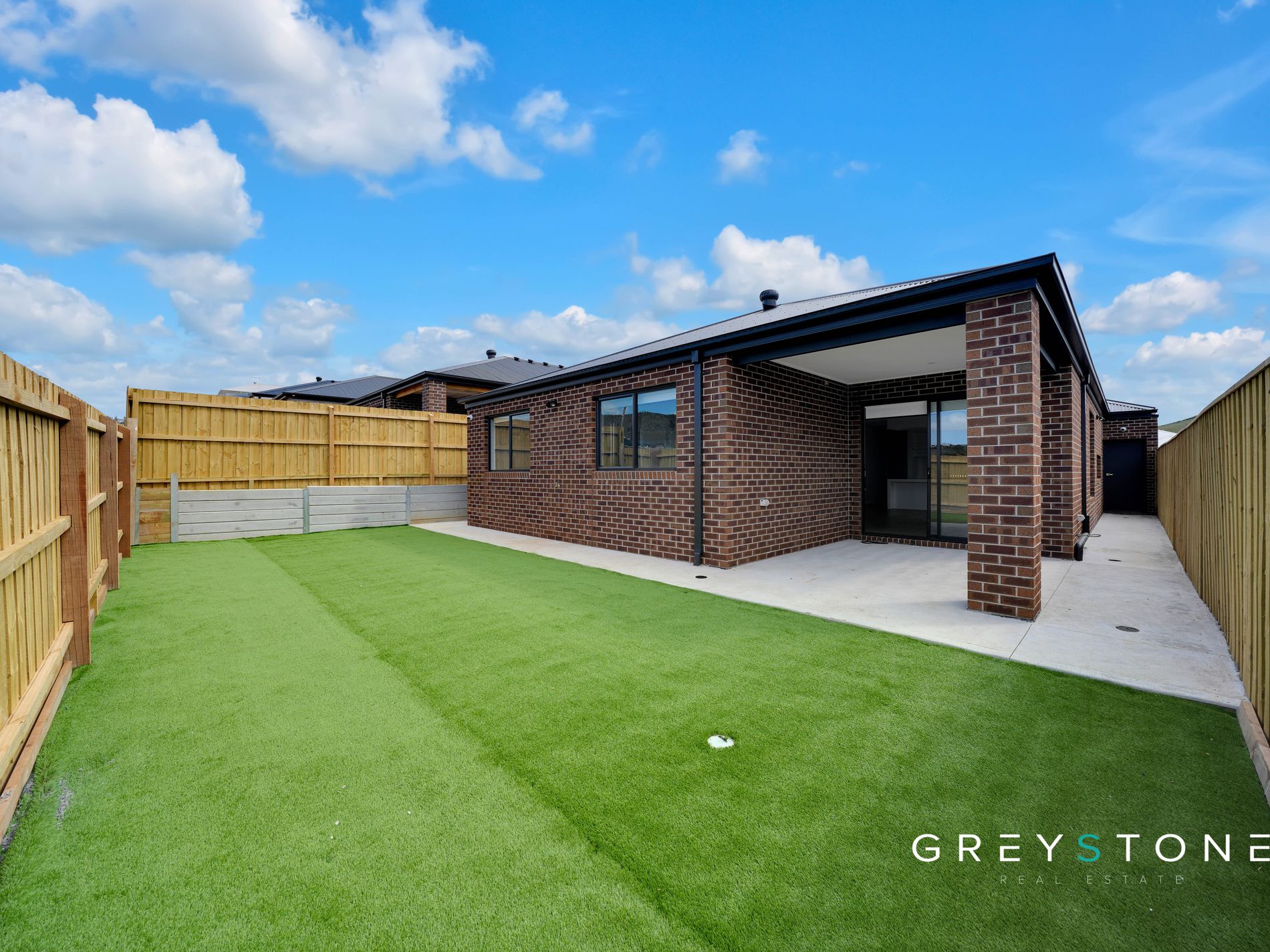 11 Platt Drive, Maddingley