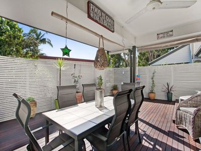 12 / 4 Riverstone Court, Tewantin