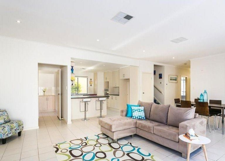 2 Myrtle Road, Seacliff