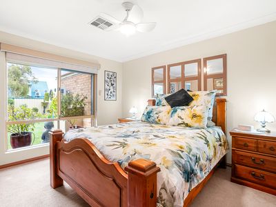 19 Conway Loop, Waikiki