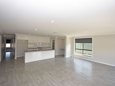 34 Argyle Avenue, Dubbo