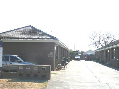 8 / 6 Bruce Street, Laverton