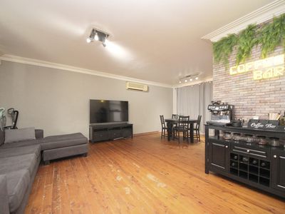 17 Gail Place, Bankstown