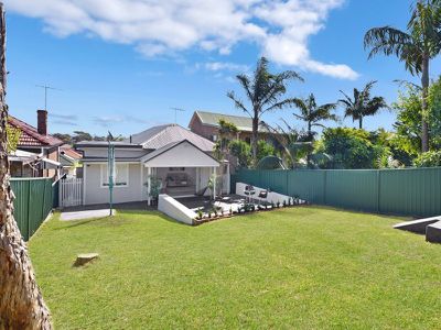 22 Trevelyan Street, Botany
